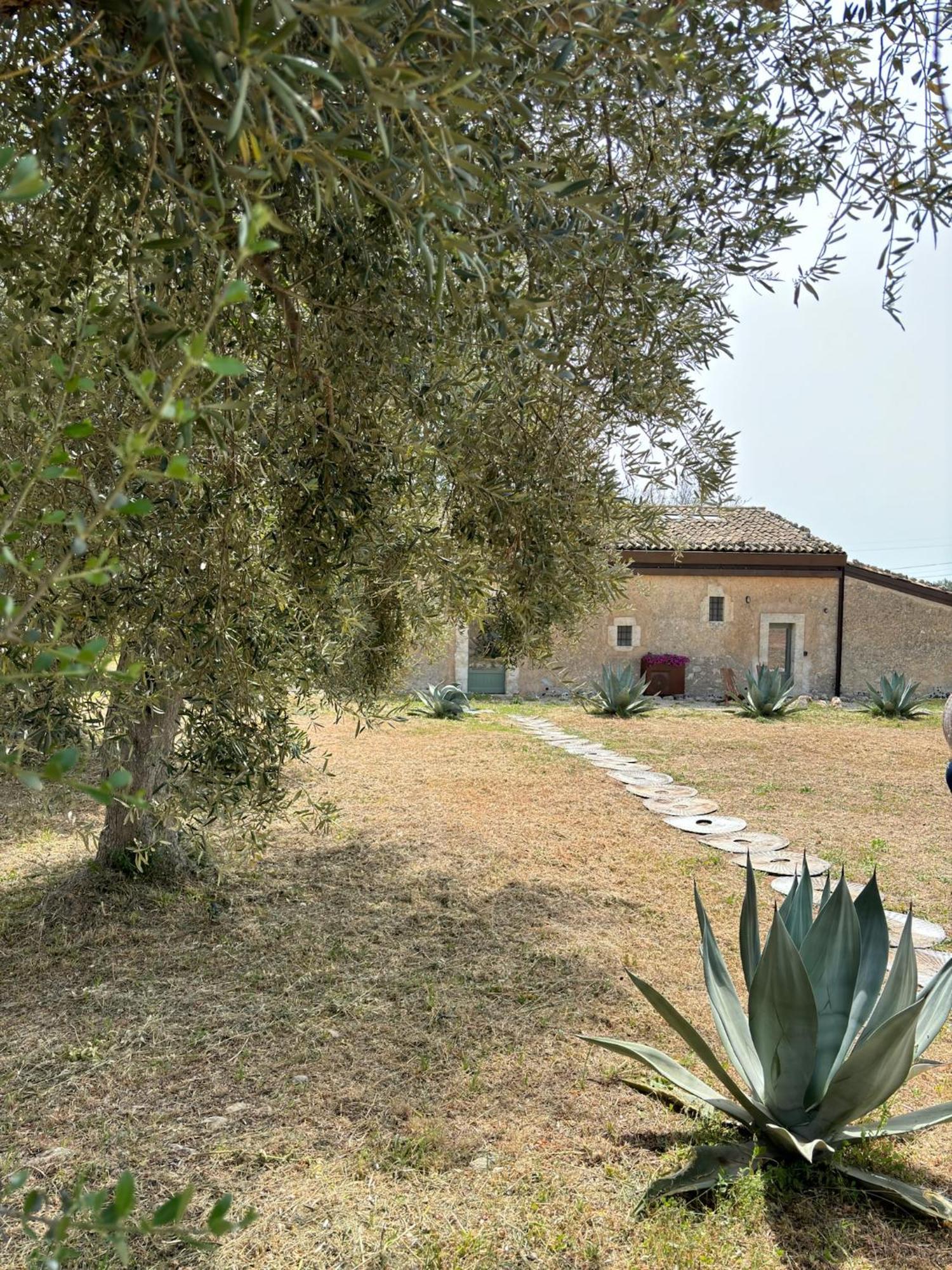 Hostal Casa Farfaglia Noto Exterior foto