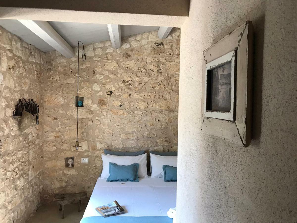 Hostal Casa Farfaglia Noto Exterior foto